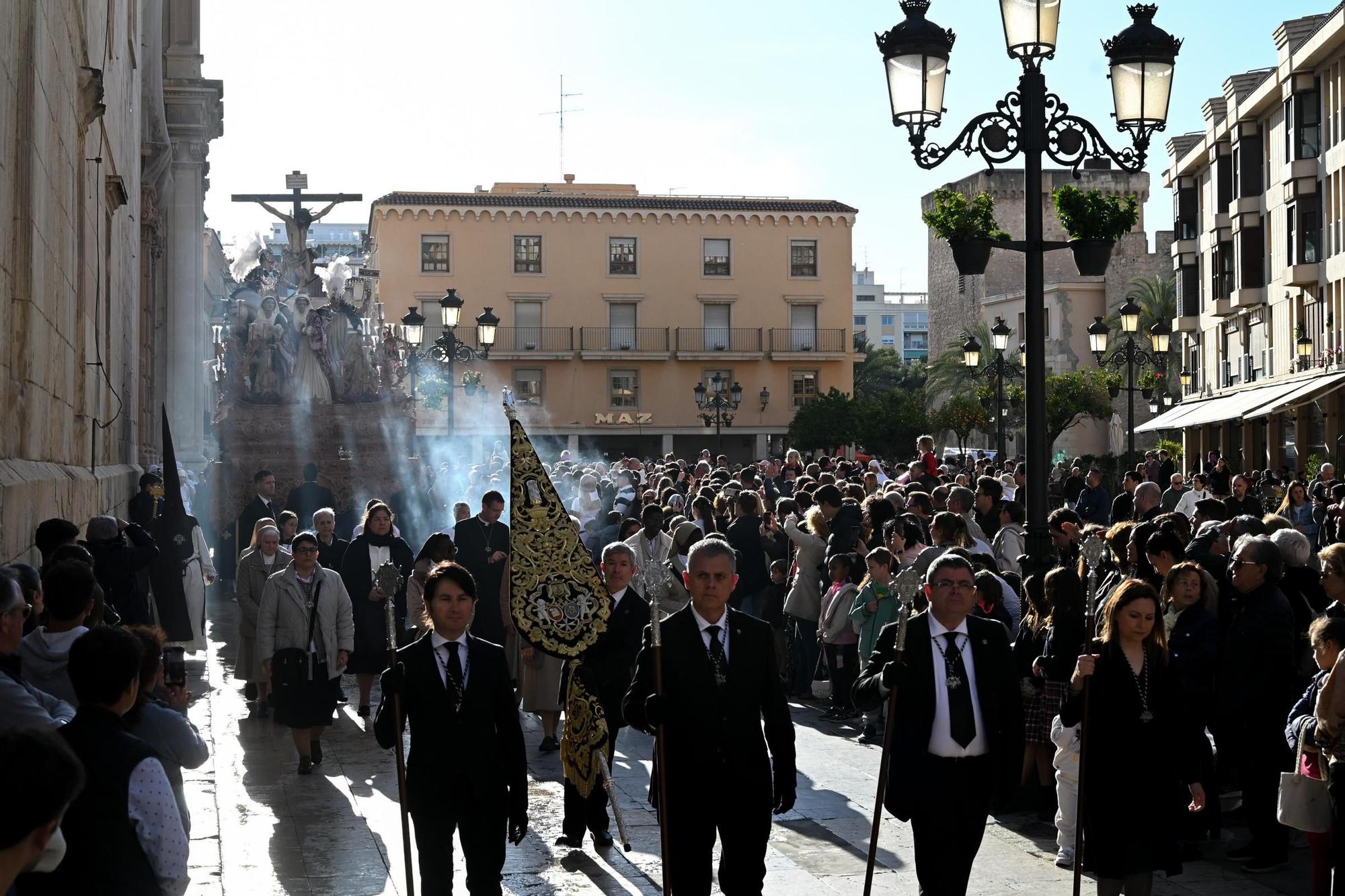 Las mejores imágenes del Martes Santo en Elche
