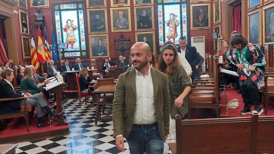 La izquierda abandona el pleno del Ayuntamiento de Palma para protestar contra una &quot;moción mordaza&quot; de Vox