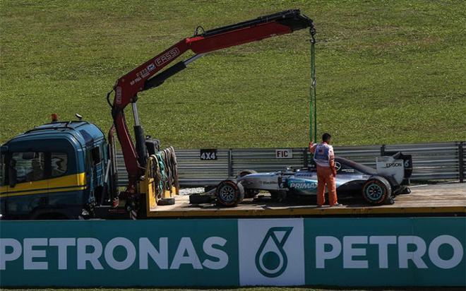 F1 - GP Malasia. Entrenamientos en Sepang. Lewis Hamilton