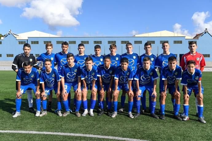 25-01-20  DEPORTES. CAMPOS DE FUTBOL DE LA ZONA DEPORTIVA DEL PARQUE SUR EN  MASPALOMAS. MASPALOMAS. SAN BARTOLOME DE TIRAJANA.  San Fernando de Maspalomas Santos- Veteranos del Pilar (Cadetes).  Fotos: Juan Castro.  | 25/01/2020 | Fotógrafo: Juan Carlos Castro