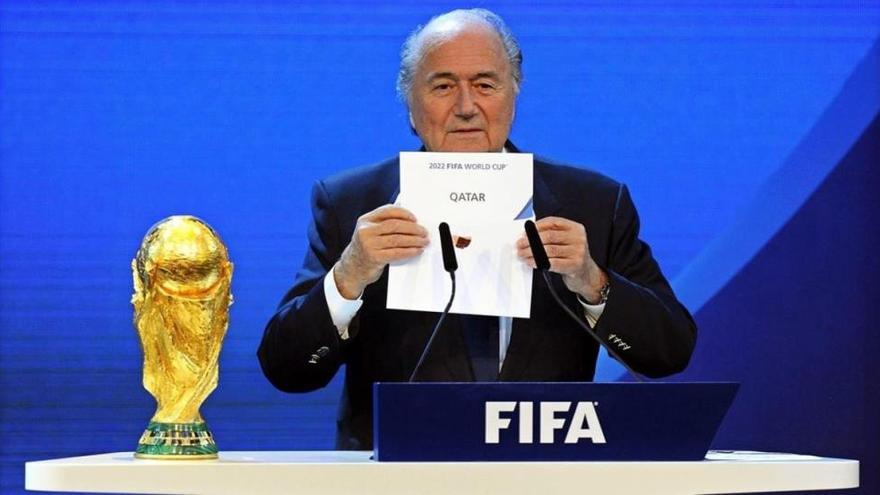 Blatter reconoce el uso de &#039;bolas calientes&#039; en los sorteos