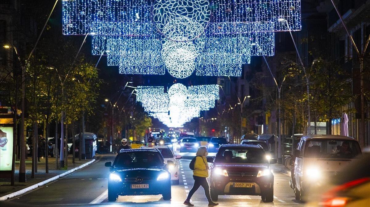 zentauroepp55997778 barcelona 26 11 2020 luces de navidad en carrer balmes foto 201126225522