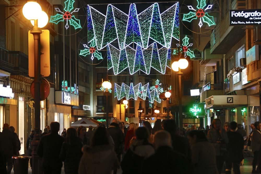 La luz de la navidad ya ilumina el centro