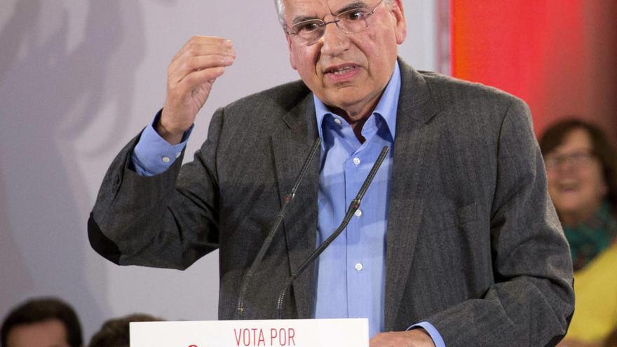 El diputado socialista Alfonso Guerra.