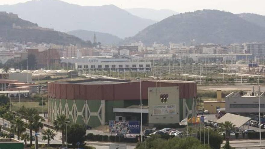 El nuevo estadio irá justo detrás del Ovni.