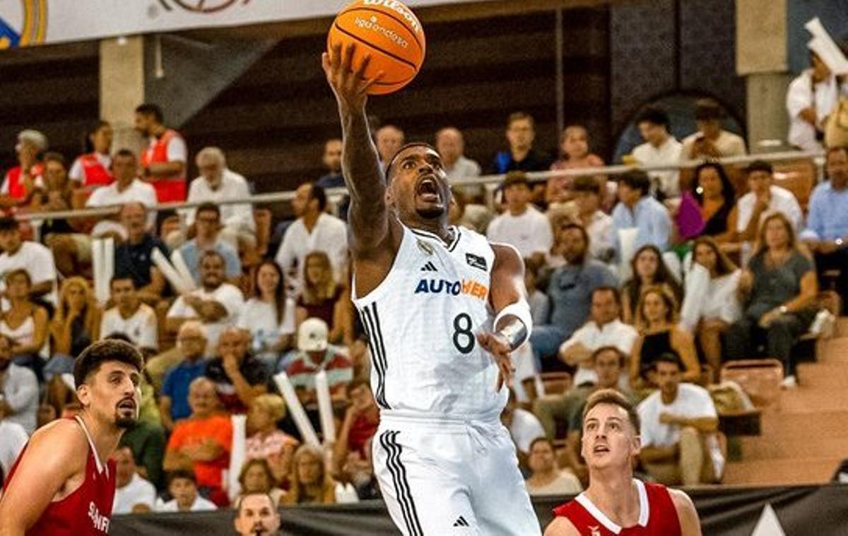 El nuevo fichaje del Madrid, Rathan-Mayes, anotó 12 puntos en su debut