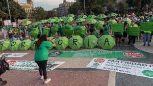 Barcelona 20/07/2021 Barcelona Manifestación de la PAH para pedir una ampliación de la moratoria de desahucios. AUTOR: JORDI OTIX