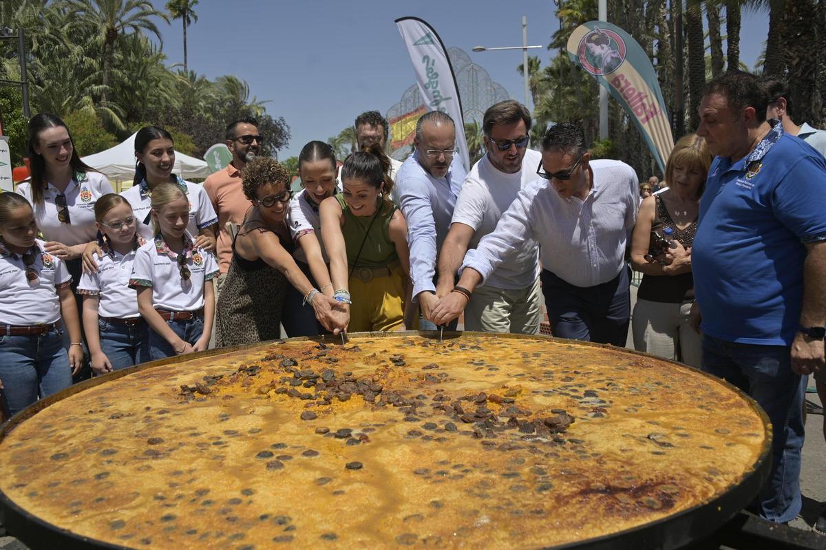 Fiesta del arroz con costra en Elche