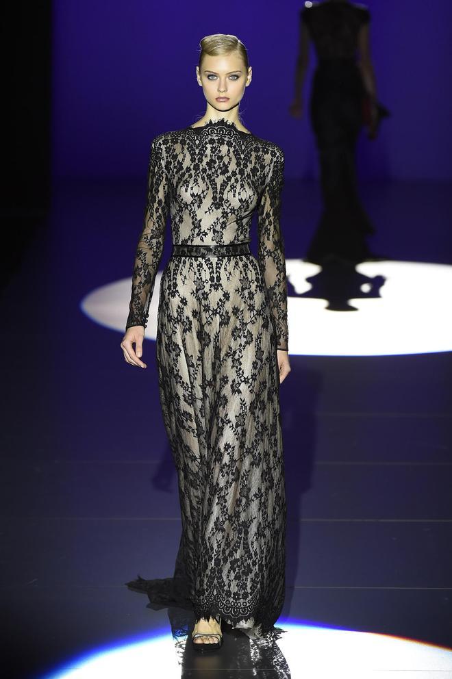MBFWM 2015: Hannibal Laguna Primavera/Verano 2016, vestido negro con transparencias