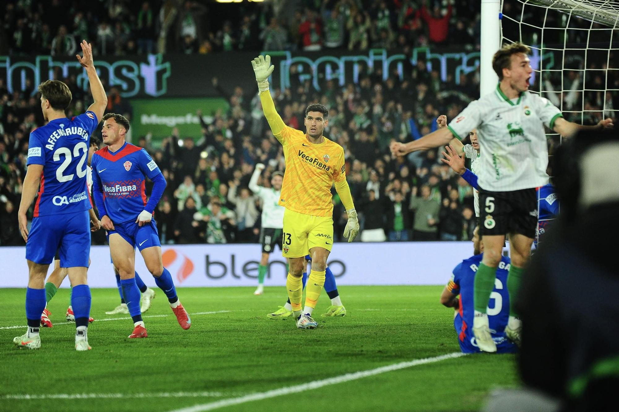 Las mejores imágenes del Racing de Santander - Elche CF