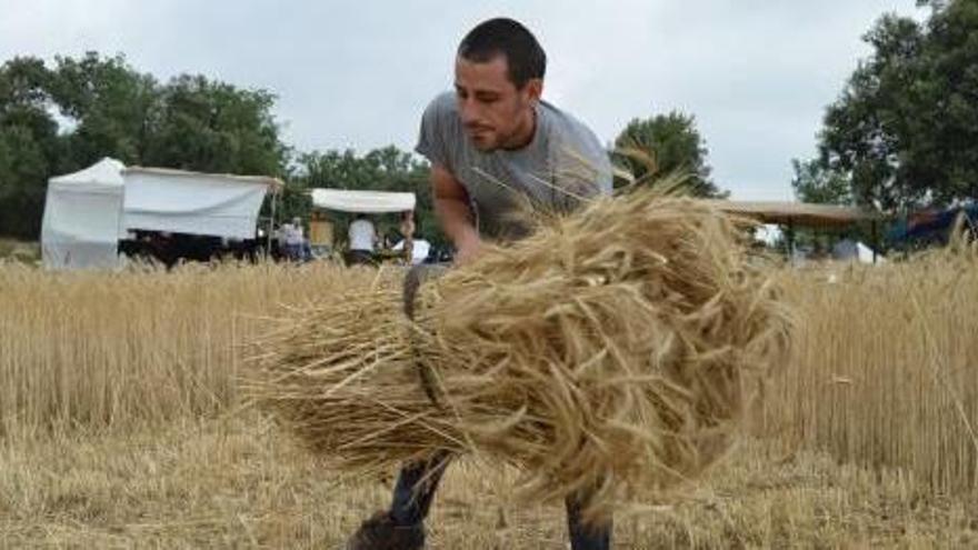 Un segador a la festa del juliol passat