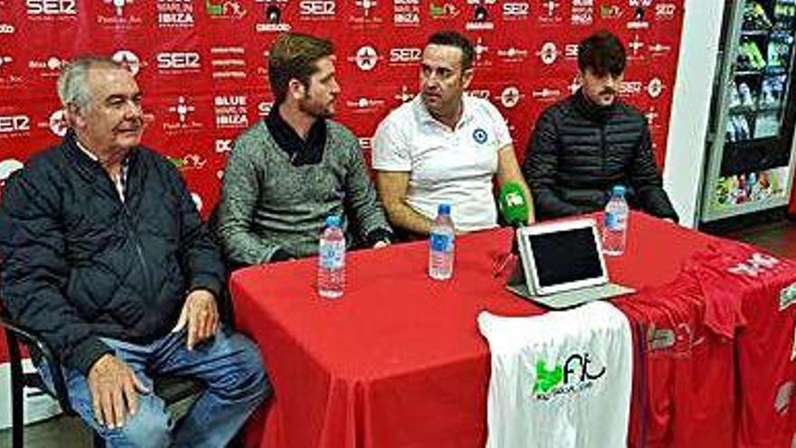 Moreras, Pérez, Tortosa y Melo en la presentación de ayer.