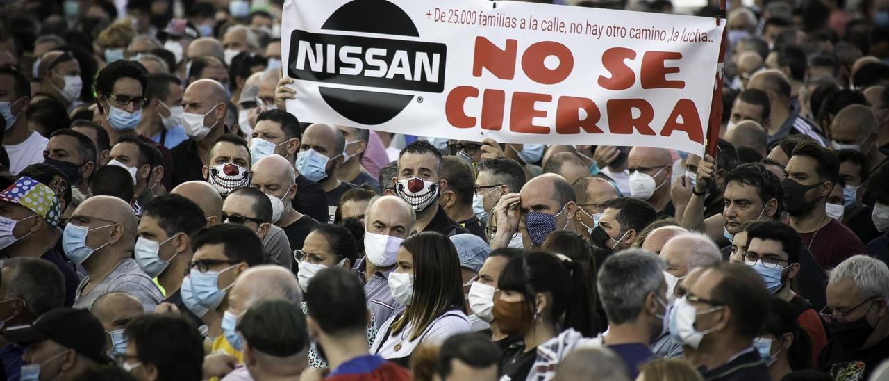 Protesta de los trabajadores de Nissan contra el cierre de la fábrica, en diciembre del 2020