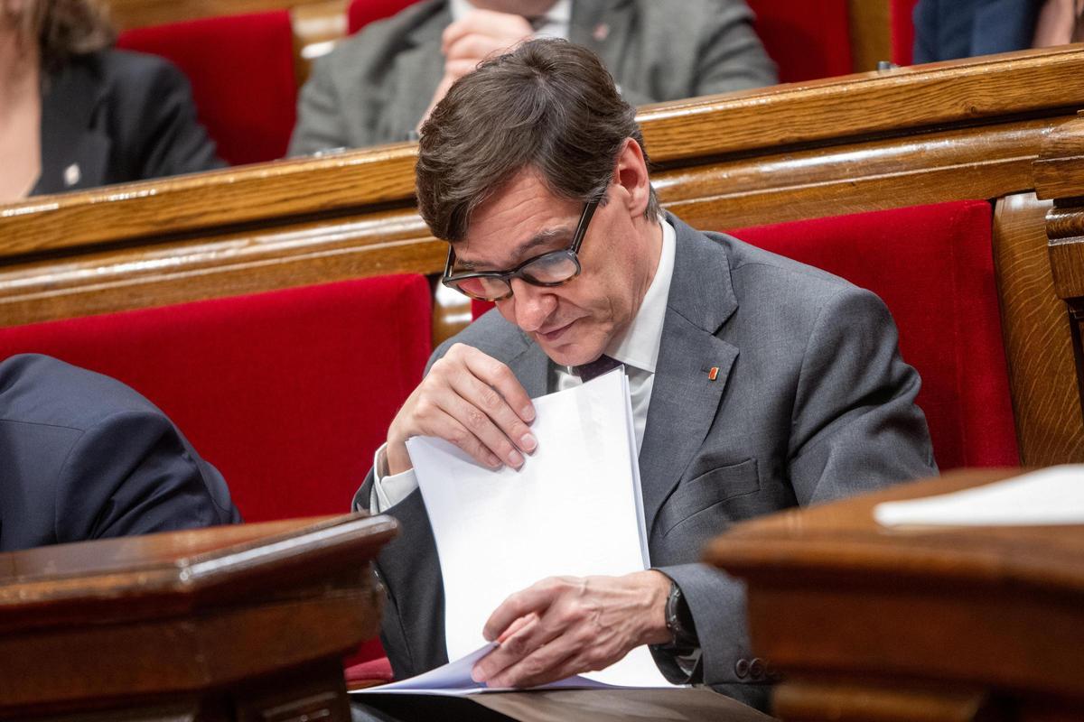 Salvador Illa, durante el pleno del Parlament de Catalunya, a 18 de marzo de 2026