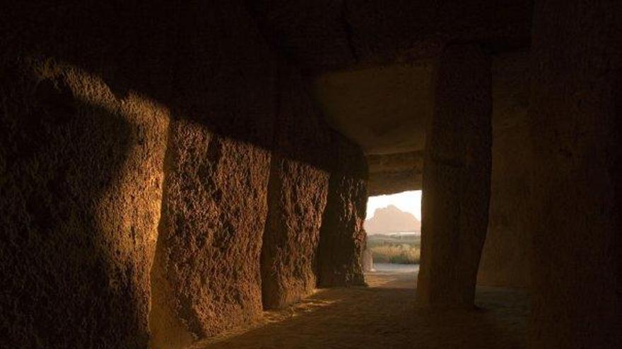 Interior del dolmen de Menga.