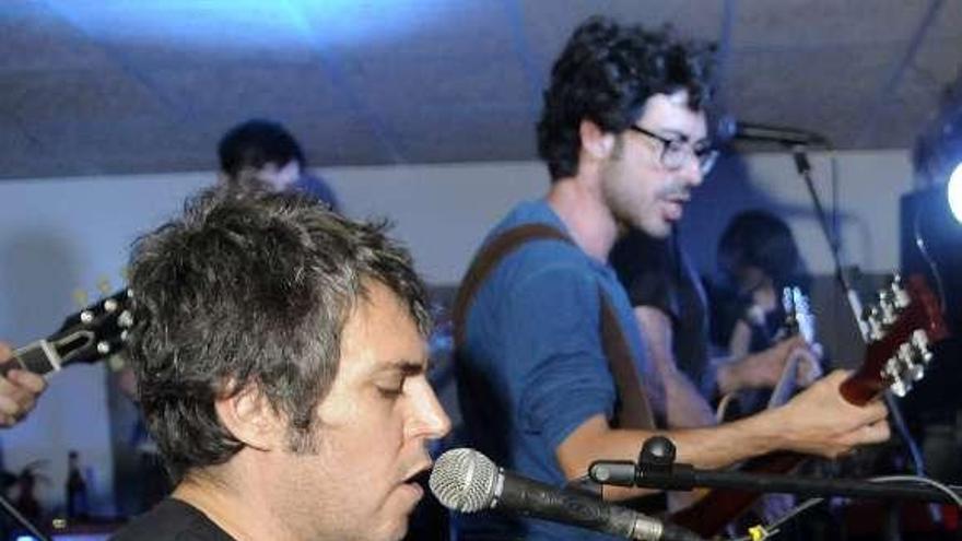 Iván Ferreiro en uno de sus conciertos.