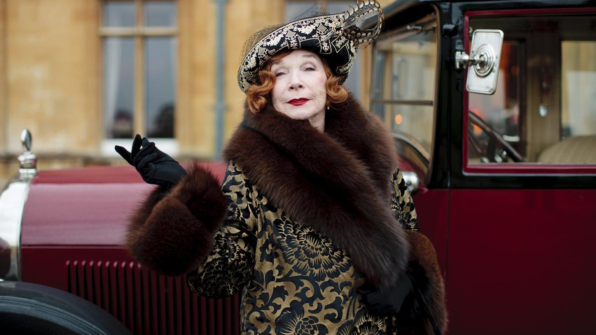 Shirley MacLaine en la serie Downton Abbey.