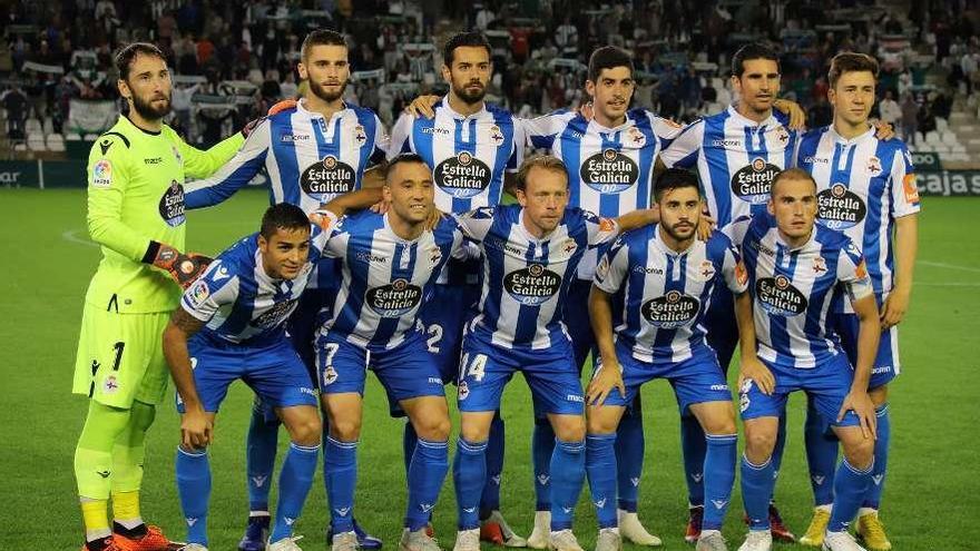 El once inicial del Deportivo, el pasado sábado sobre el césped del Nuevo Arcángel de Córdoba.