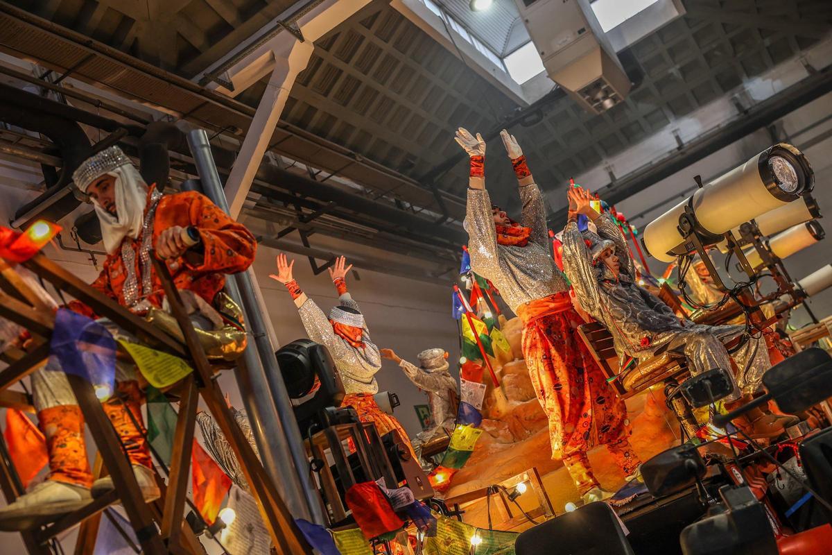 Preparan la Cabalgata de Barcelona con estreno de carrozas y vestuarios para los Reyes Magos