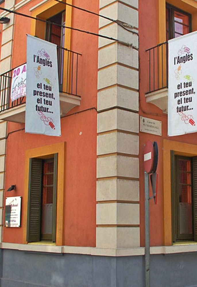 L’escola es troba ara al carrer Colom