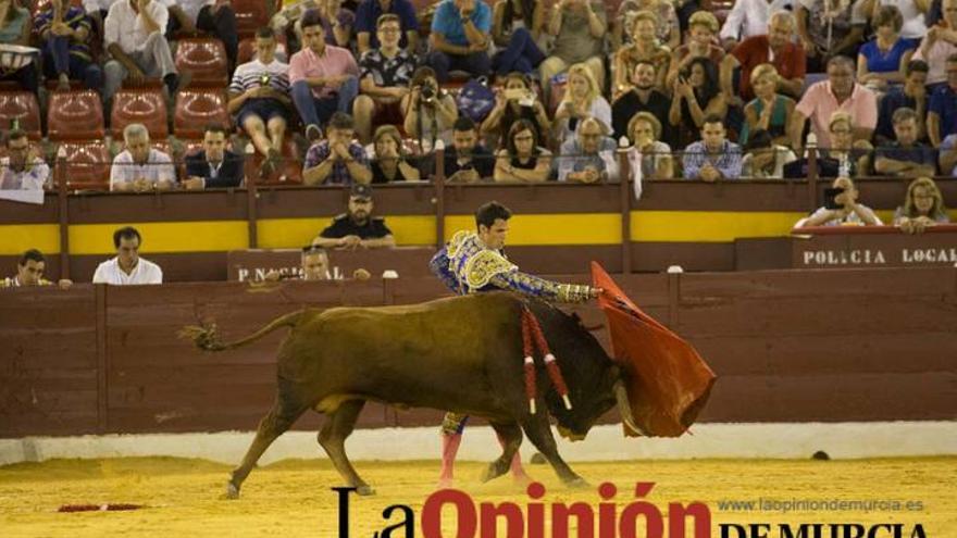 El Fandi, López Simón y Antonio Puerta en la última corrida de toros de la Feria