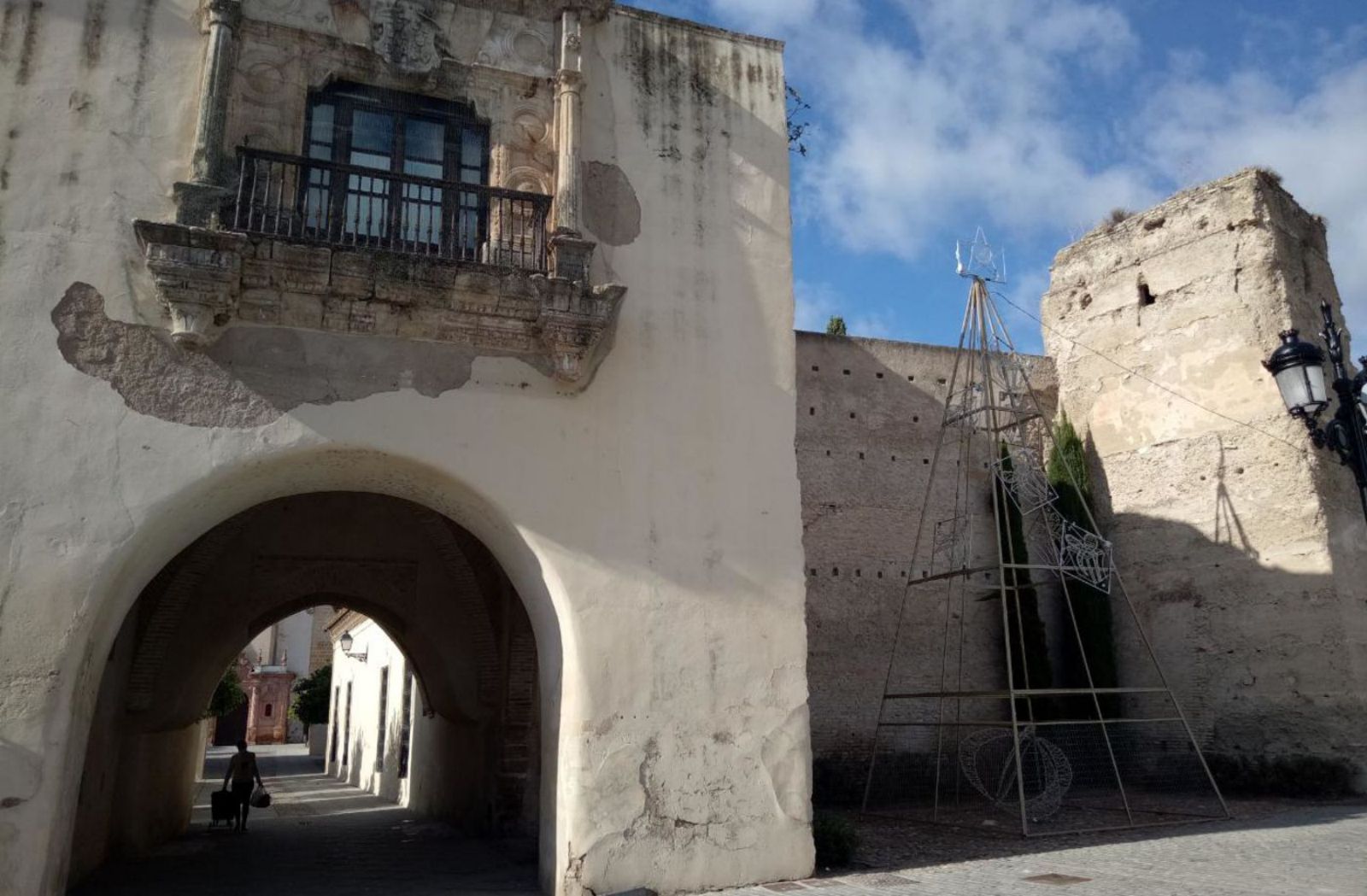 Próximamente se va restaurar el balcón y un paño de la muralla.