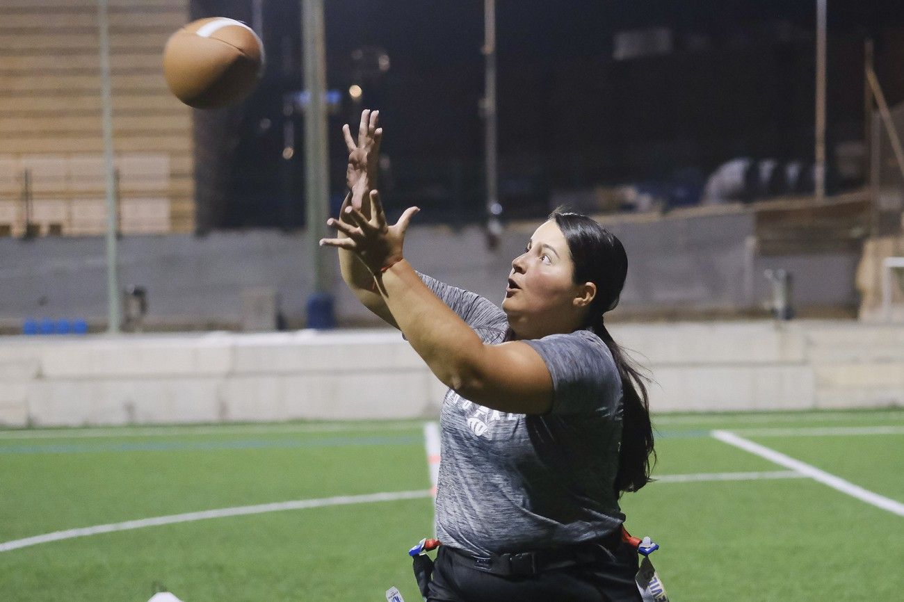 Dinamismo, estrategia y valores en el flag football.