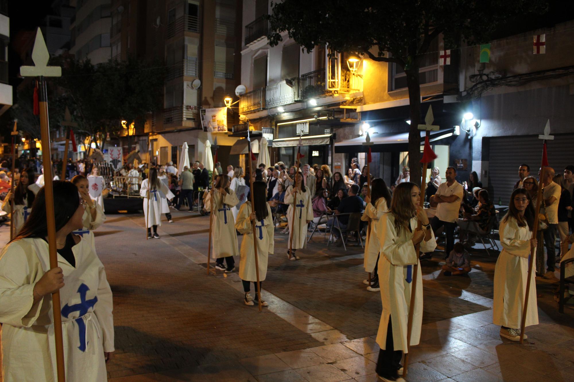 Los Moros y Cristianos conquistan la Vila de Alzira