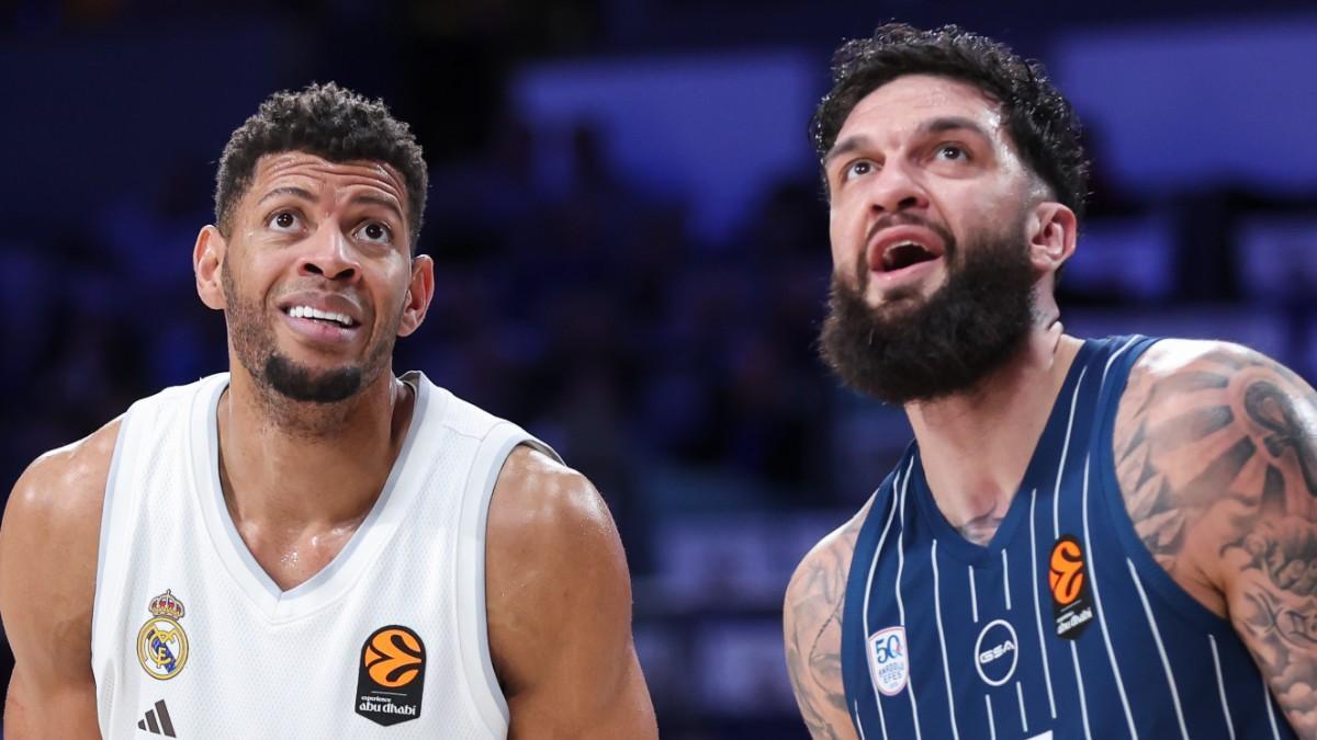 Edy Tavares y Vinvent Poirier, en el Real Madrid - Anadolu Efes de Euroliga