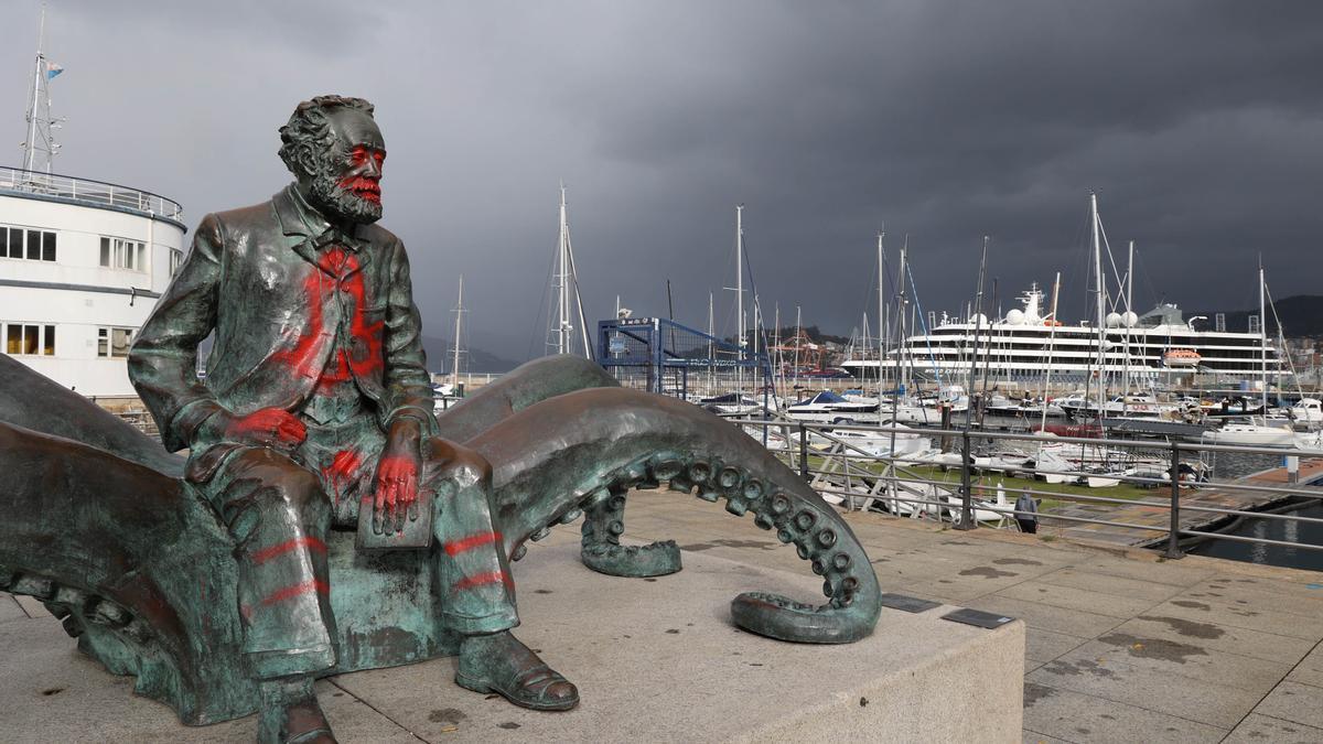 La estatua de Julio Verne, vandalizada de nuevo