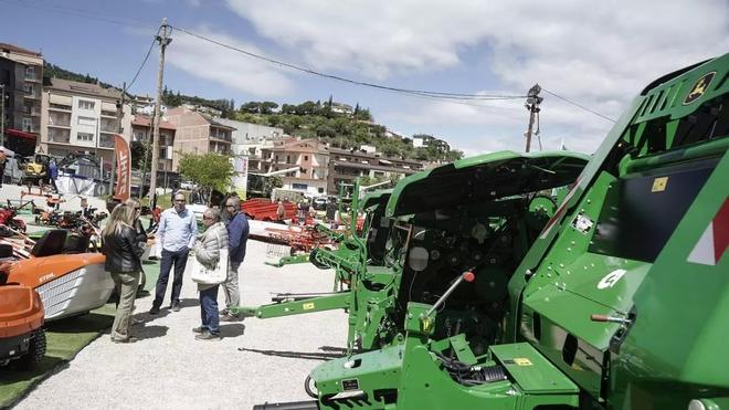 Comprar un tractor, una misión casi imposible: "El precio de la maquinaria se ha triplicado, pero los productores cobran lo mismo"