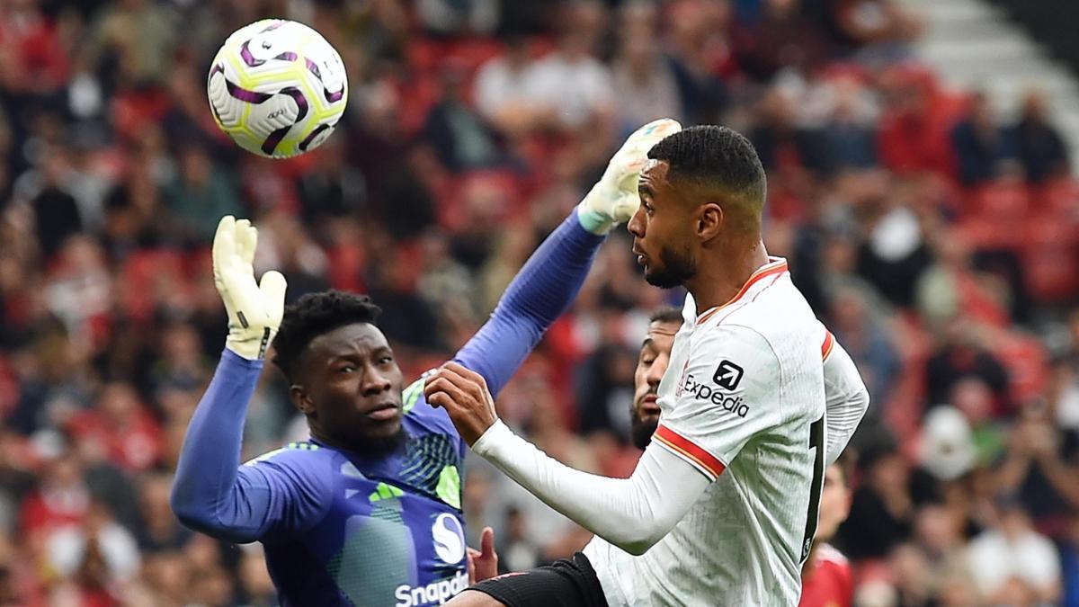 André Onana, durante un partido de Premier League 2024-25 con el Manchester United