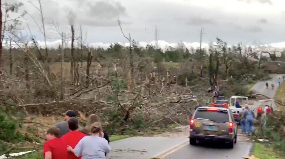 Un tornado causa almenys 23 morts a Alabama