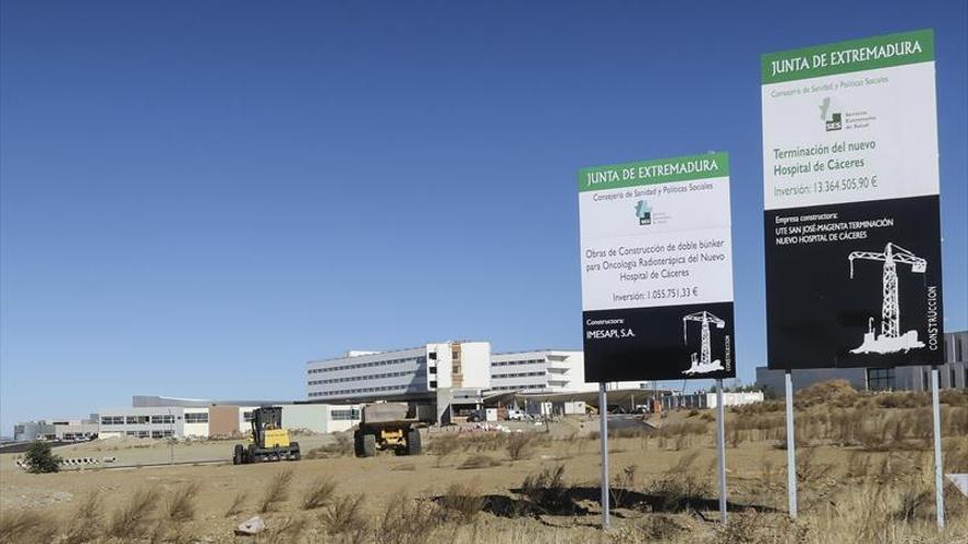 2,2 millones más para corregir errores y evitar que el nuevo hospital de Cáceres se inunde