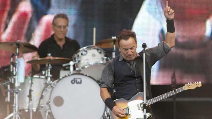 Springsteen, en el concierto de Nimega (Holanda). EFE