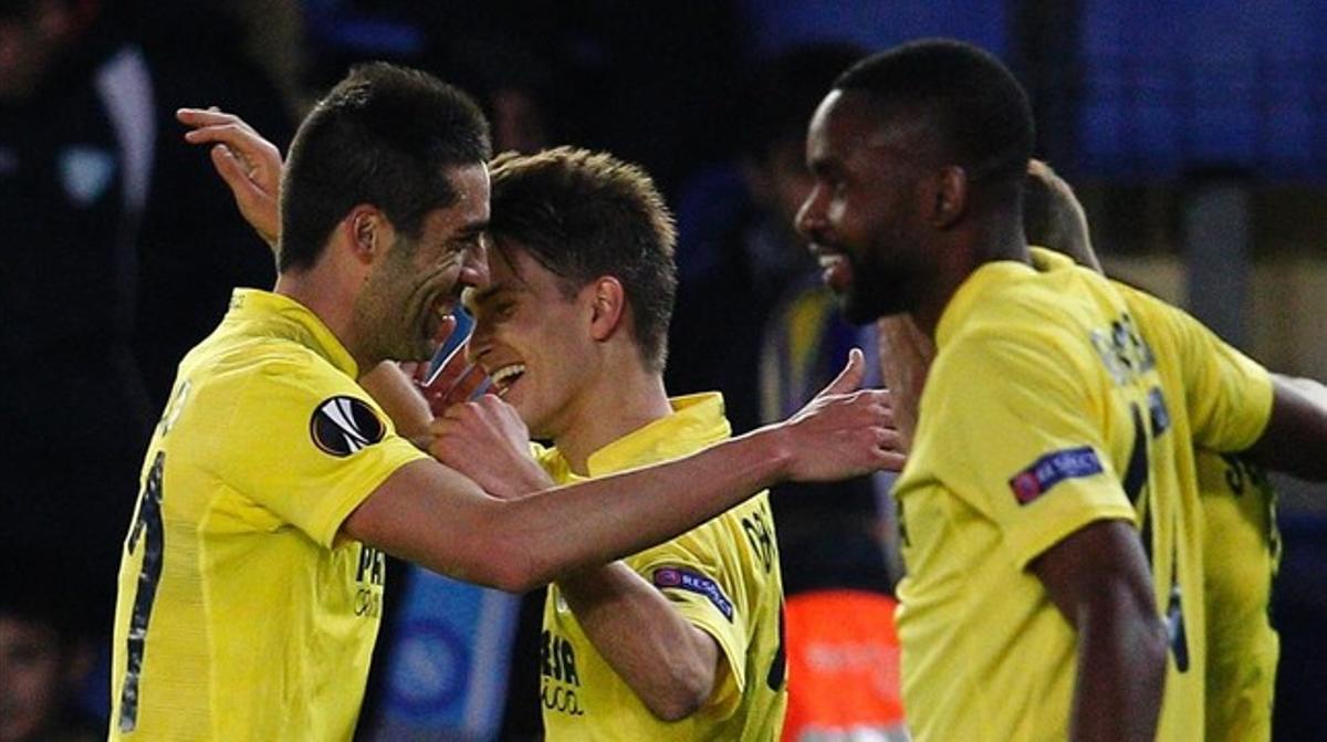 rpaniagua32849839 villarreal s defender denis suarez  c  celebrates 160218231714