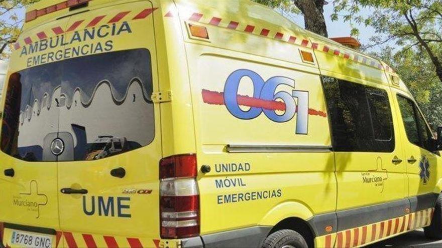 Heridos una mujer y un niño tras el choque entre dos vehículos en Cartagena