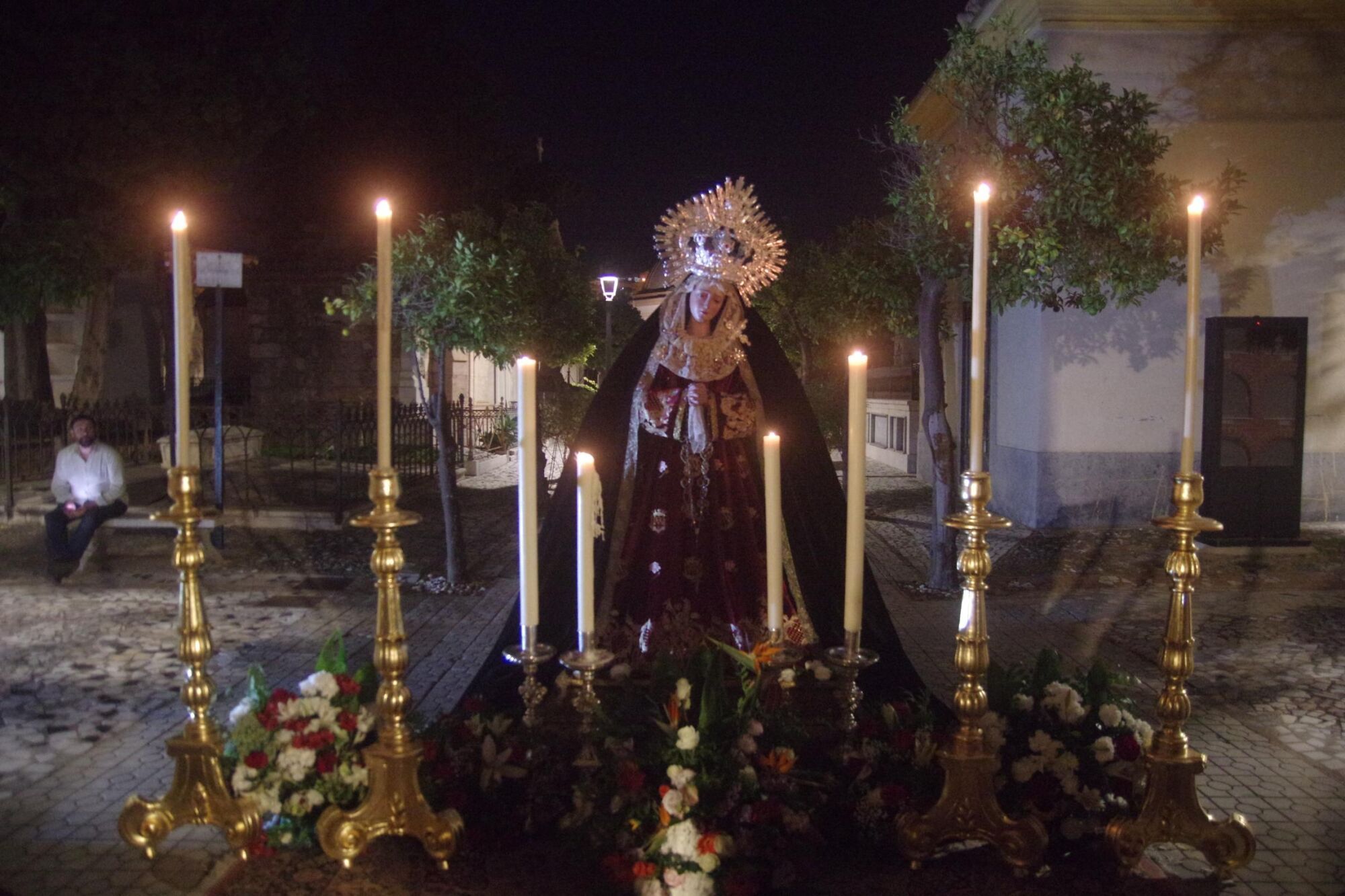 Salida extraordinaria del Señor de la Soledad por el 25 aniversario de su bendición