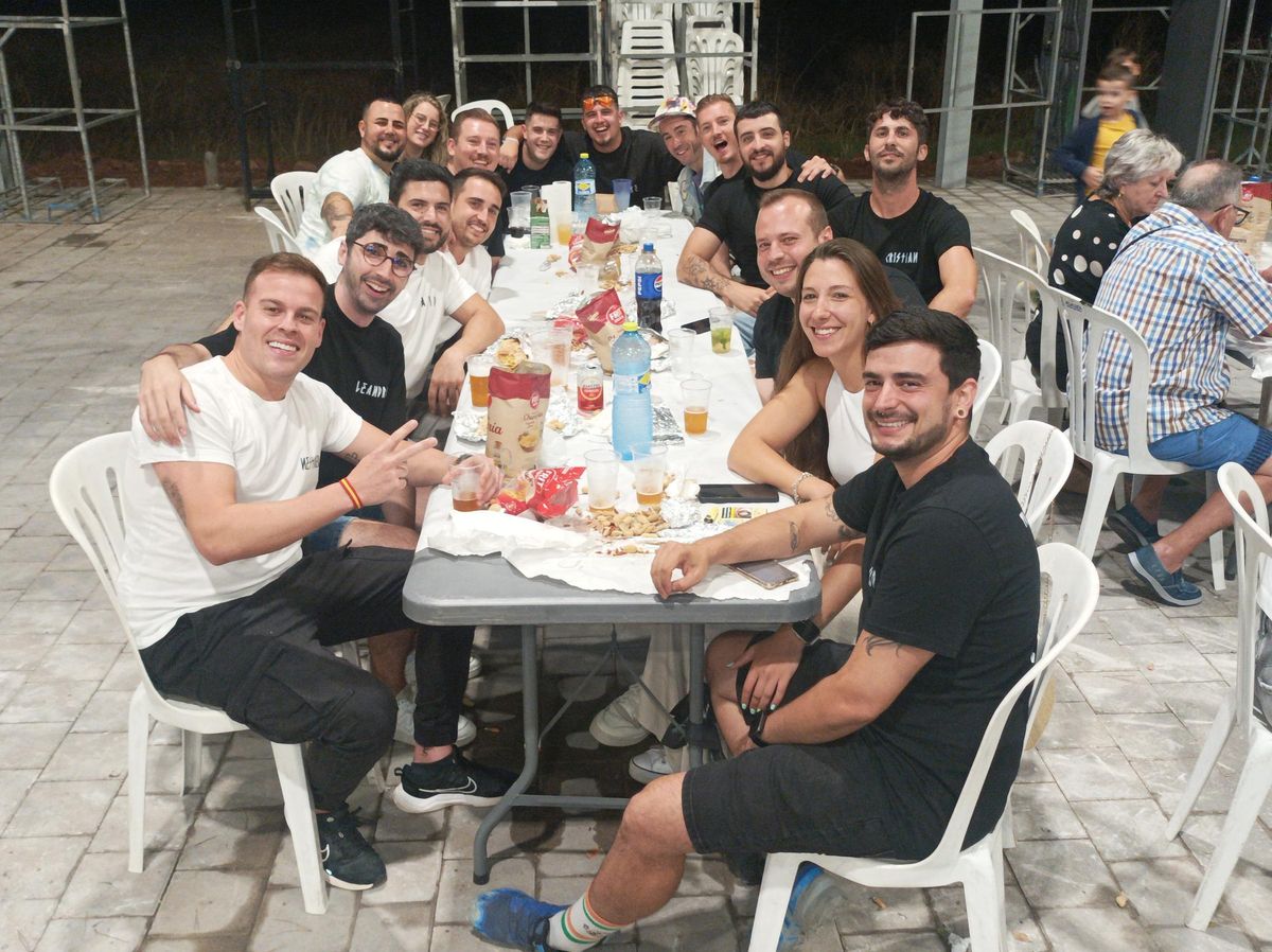 El buen ambiente reinó durante la especial noche en Moncofa.