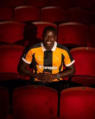 Nobel Mendy, traspasado al Hull City por 20 'kilos'
