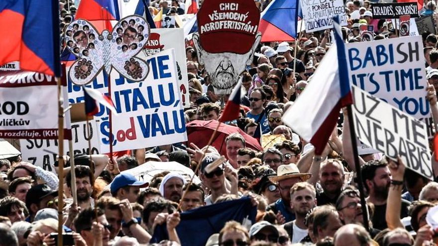 Los manifestantes en las calles de Praga.