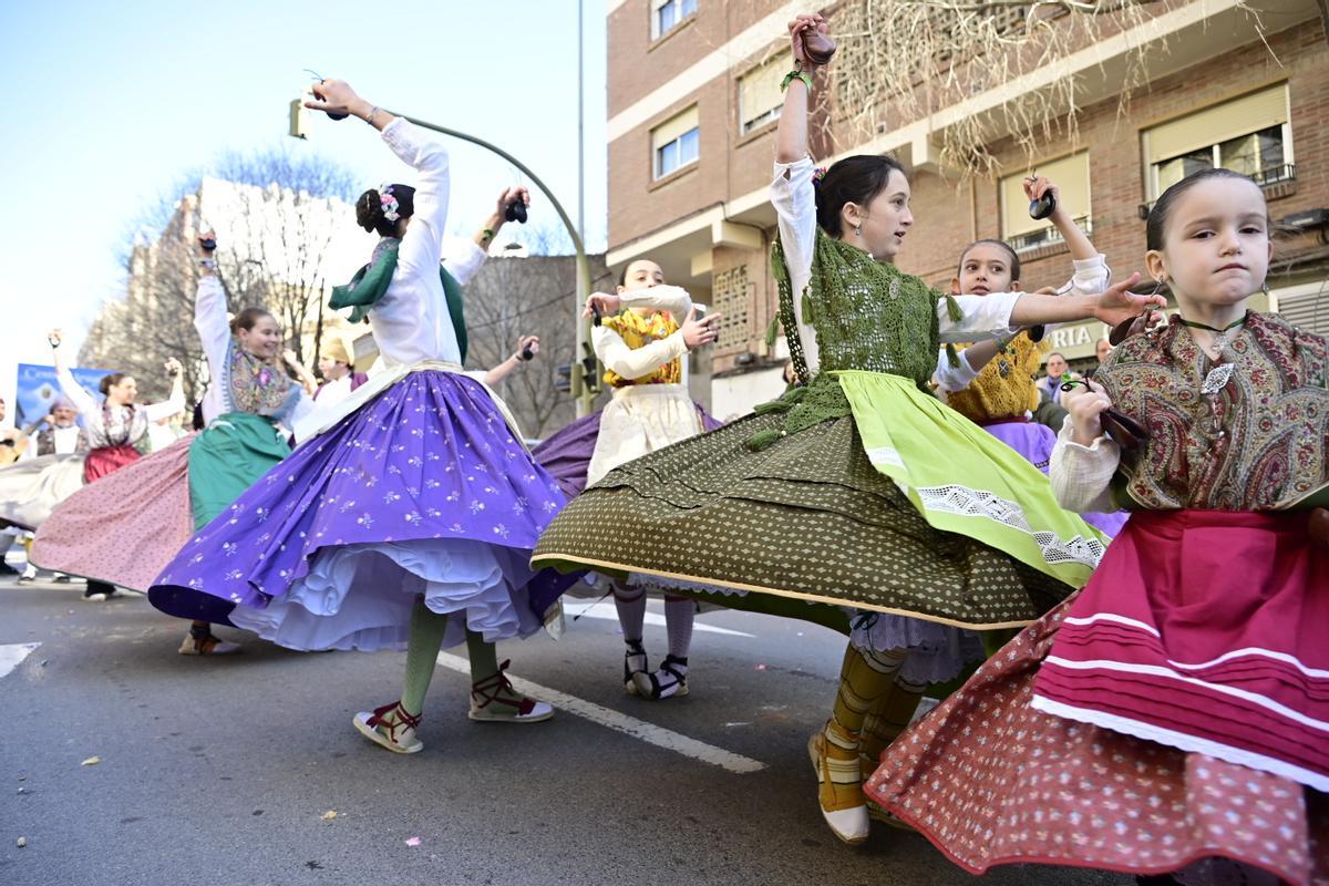 Los bailes han protagonizado el Pregó Infantil.