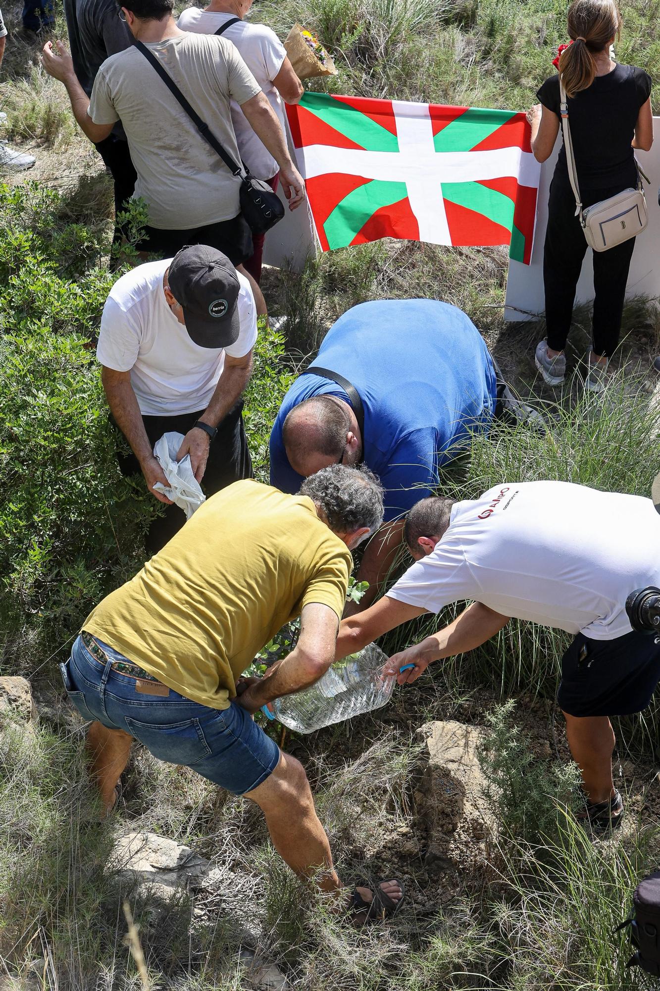 Homenaje a Lasa y Zabala en Busot 40 años después de su asesinato