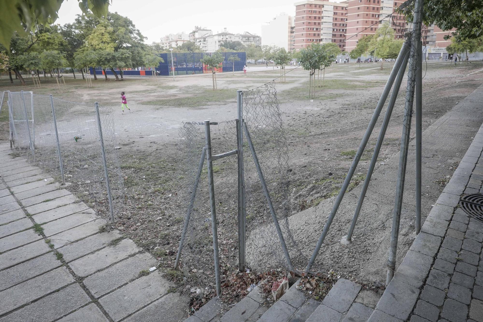 Vecinos del parque Wifi denuncian que continúan haciendo botellones