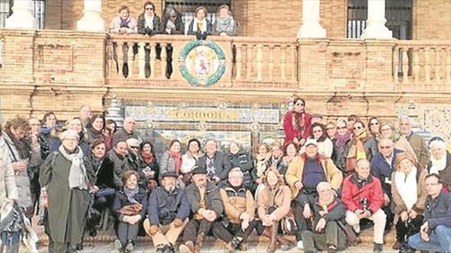Alumnos de la Cátedra de Villa del Río viajan a Sevilla