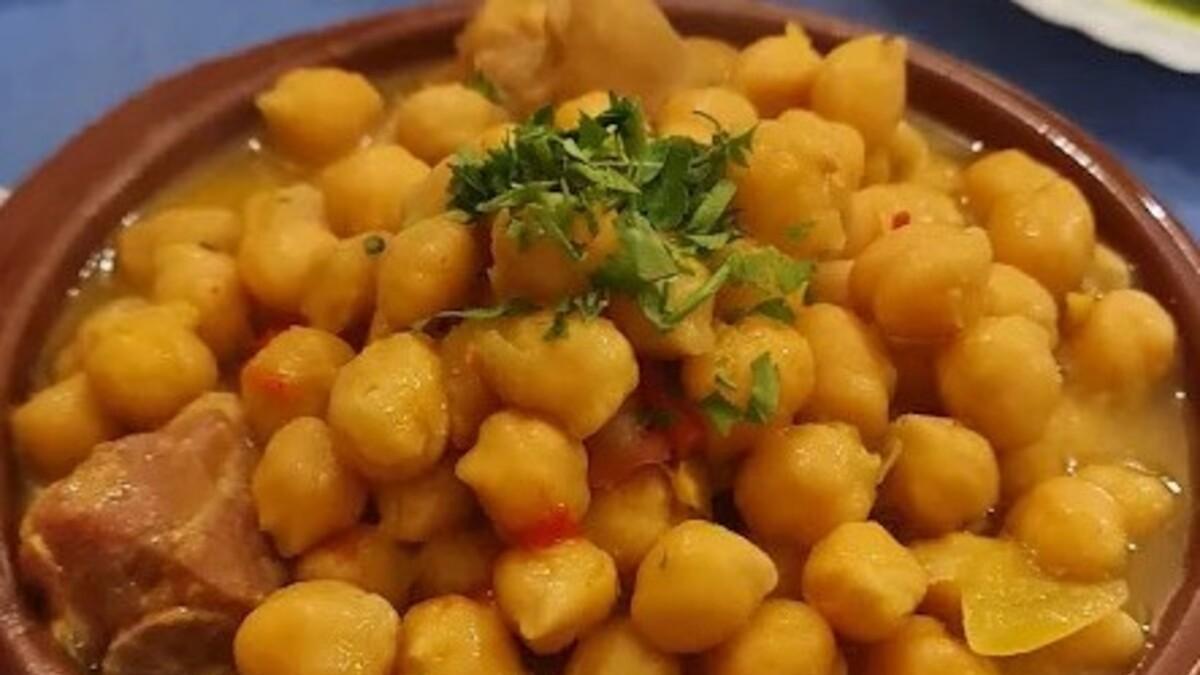 El guachinche se centra en los platos de la cocina canaria tradicional