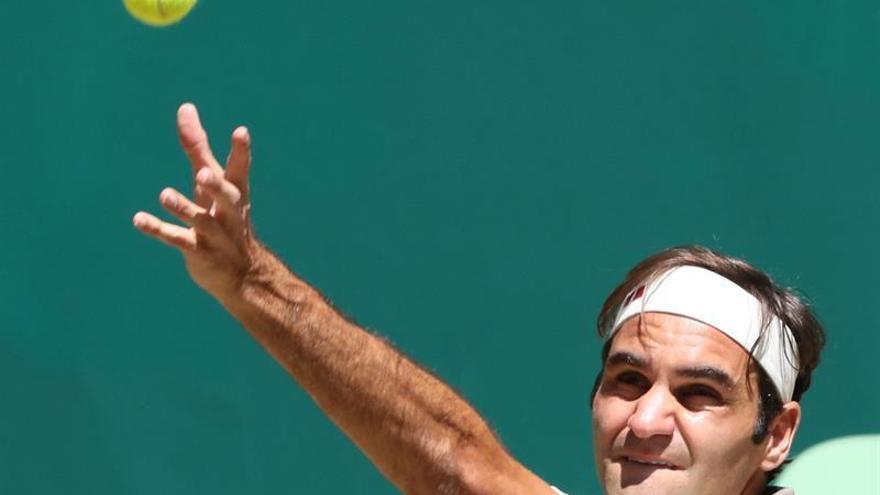 Federer gana en Halle por décima vez y se acerca a Connors