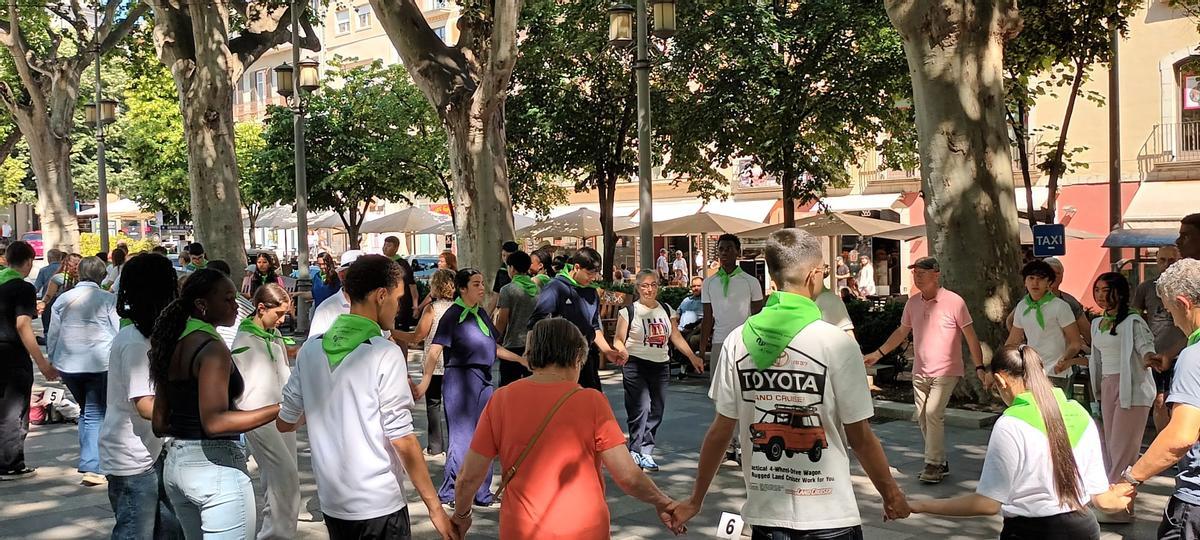 Ambient sardanista a la Rambla