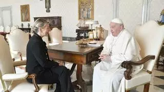 Yolanda Díaz, tras reunirse con el Papa: "Francisco también defiende la reducción de la jornada laboral"