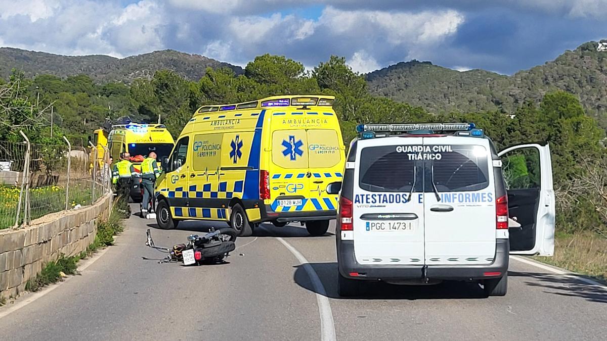 Un motorista en estado muy grave tras un accidente en Sant Josep